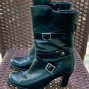 Black Leather Strappy Style Round Toe Bootie Size 8